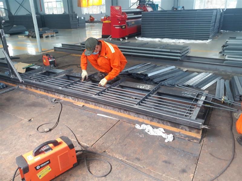 Sản xuất khung chuồng heo cho nhà kèo thép trang trại heo Tây Ninh